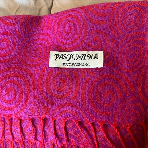 Pashmina Scarf in Fuchsia Pattern - Picture 8 of 11